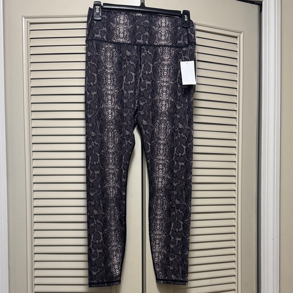 Varley Snake-Print Leggings in Black and Gray